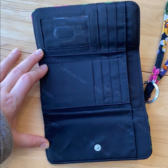 Vera Bradley wristlet - Picture 8 of 8